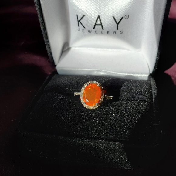 Jewelry - Stunning orange fire opal & diamond ring